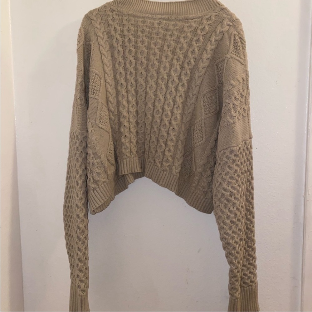 UO - Milk It Cable Knit Cropped Cardigan - Picture 7 of 12